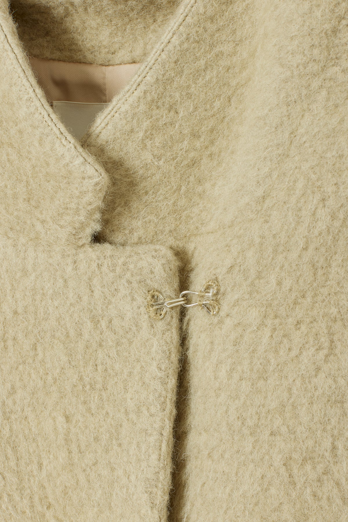 color_beige