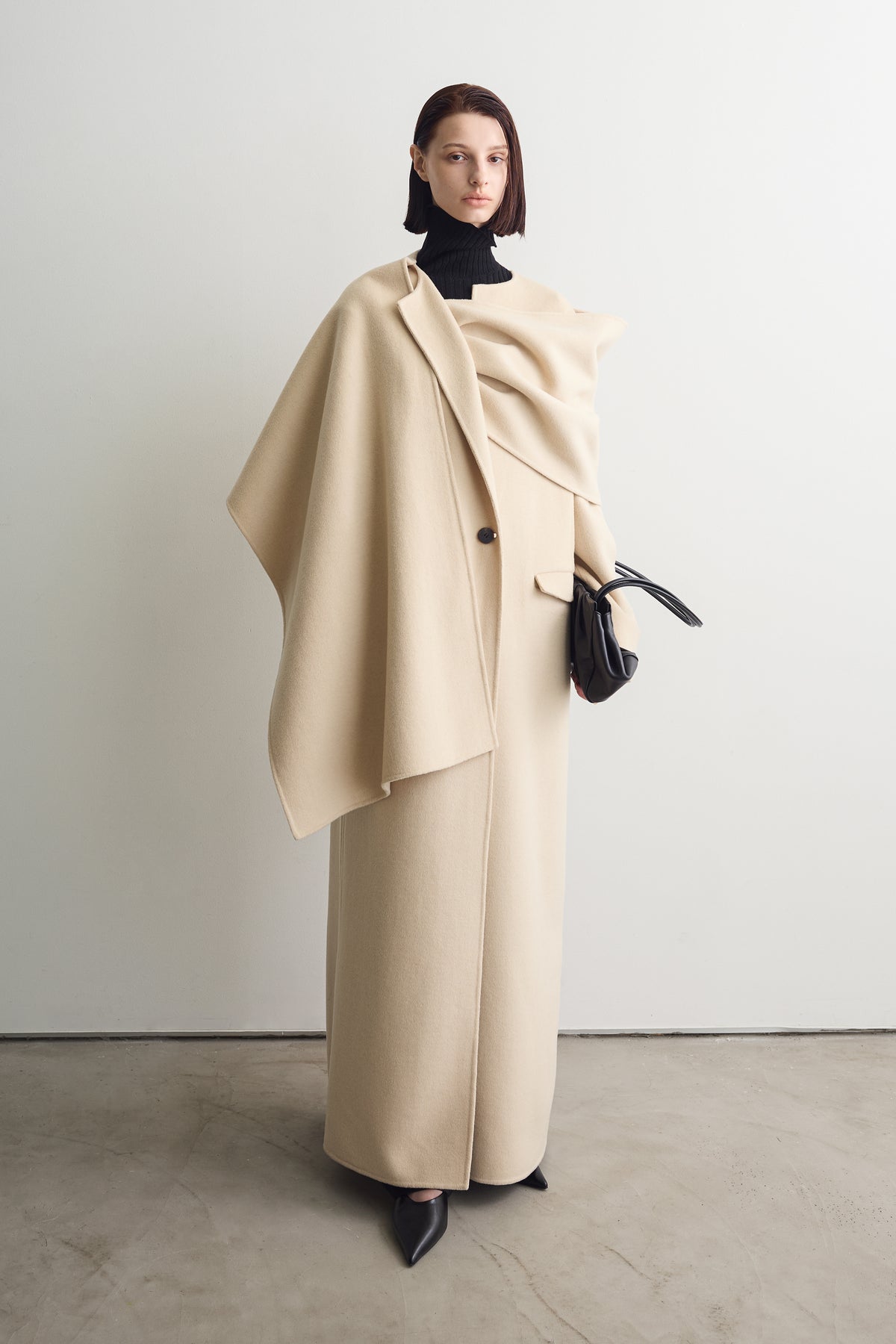 color_beige