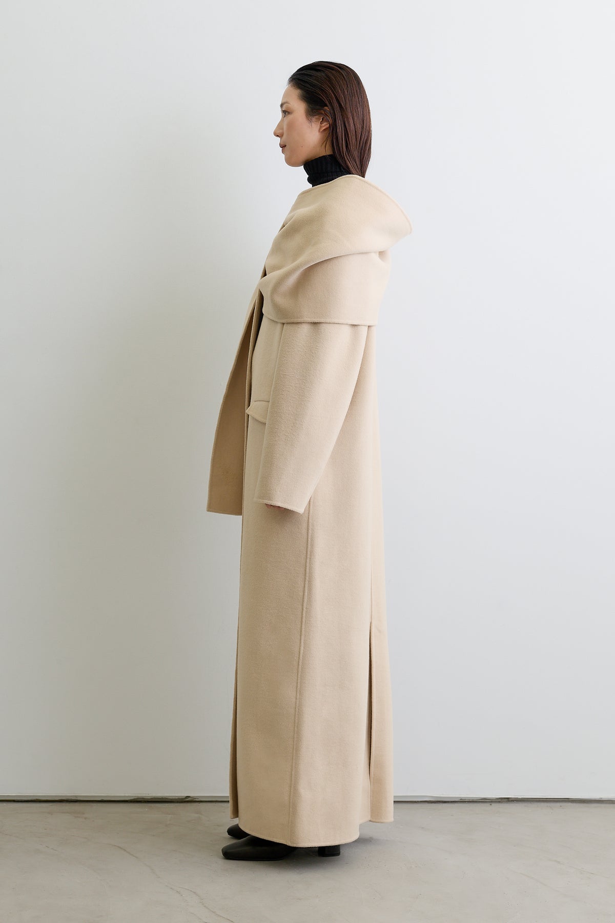 color_beige