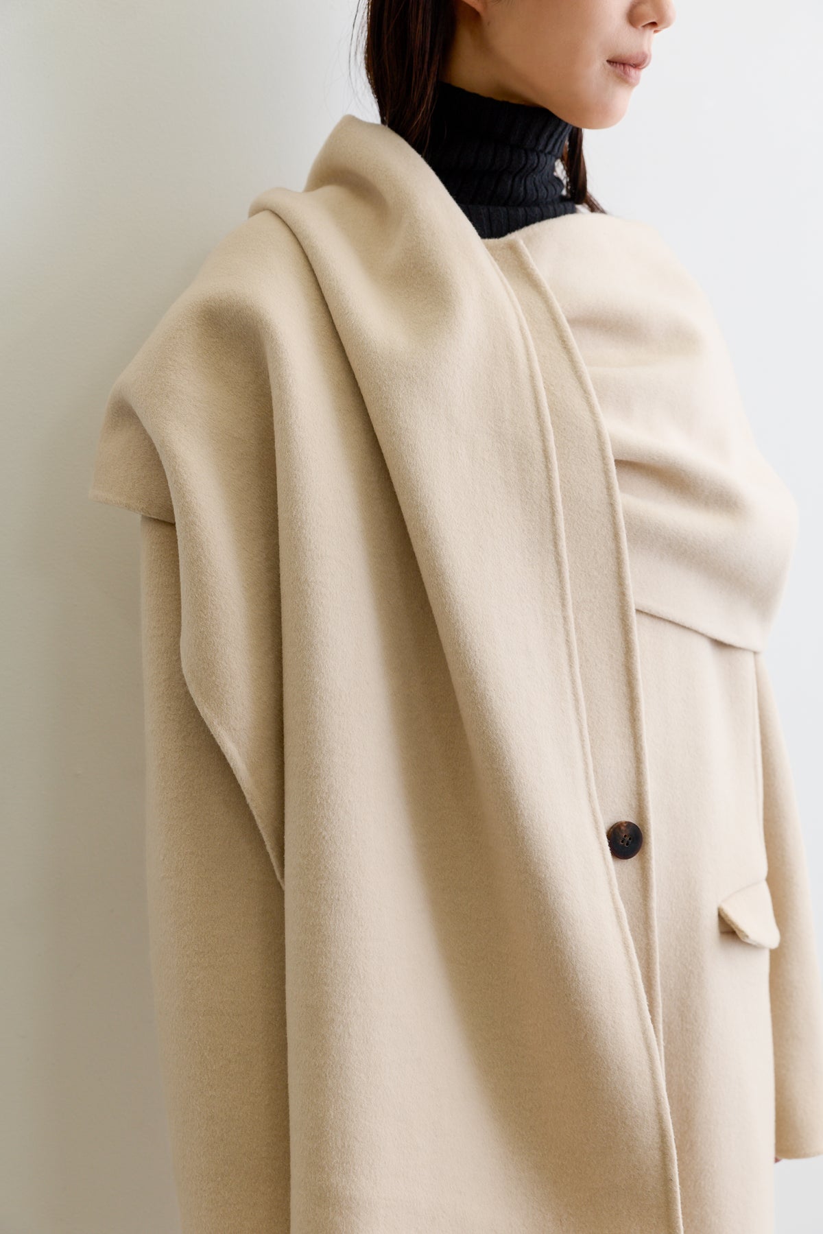 color_beige