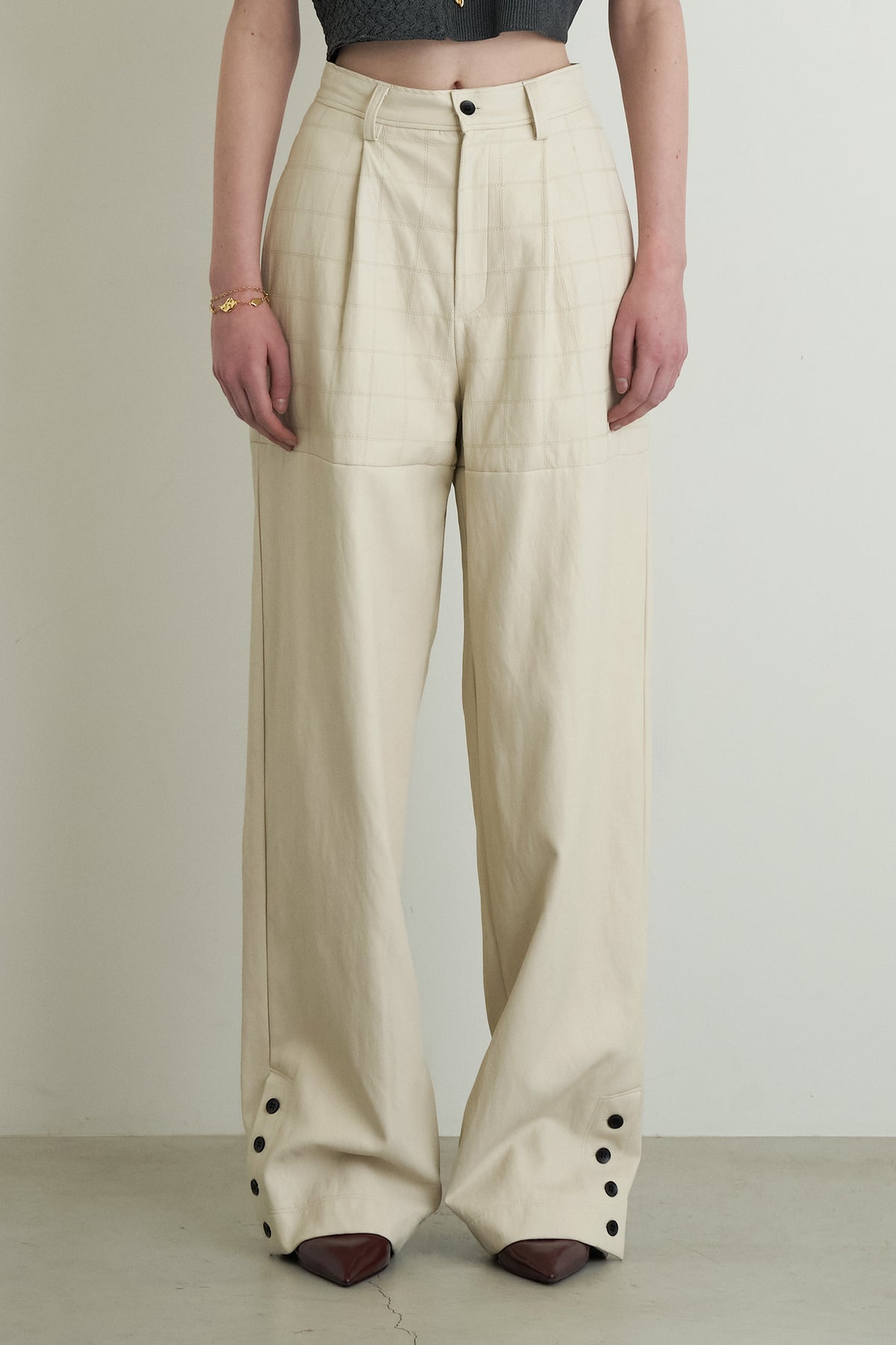 color_offwhite