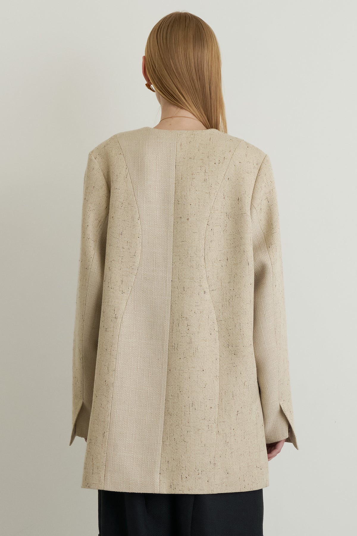 color_beige