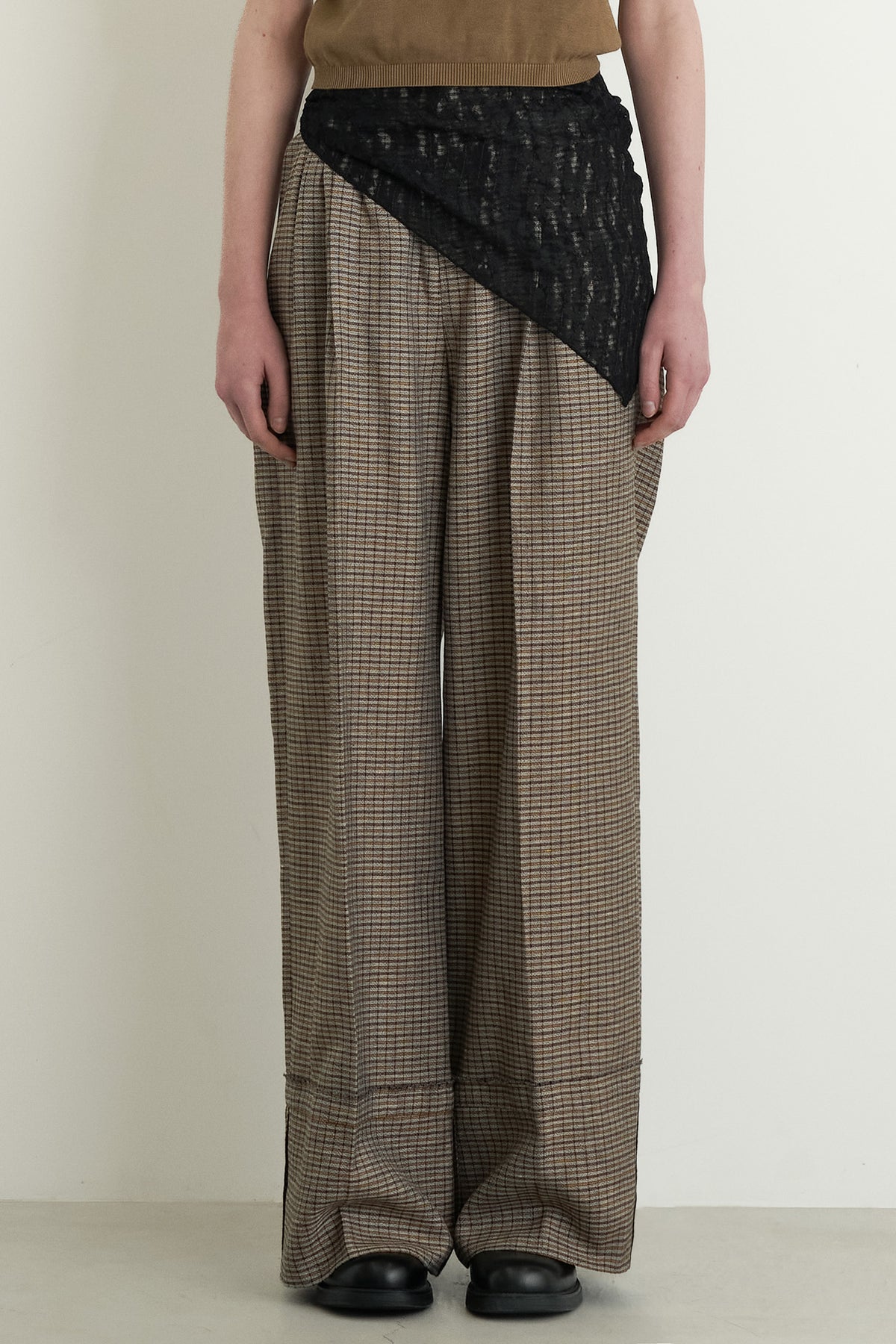 color_brown