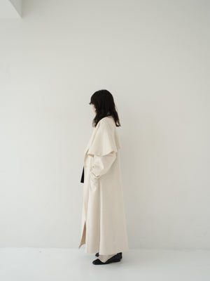 スタッフの顔写真