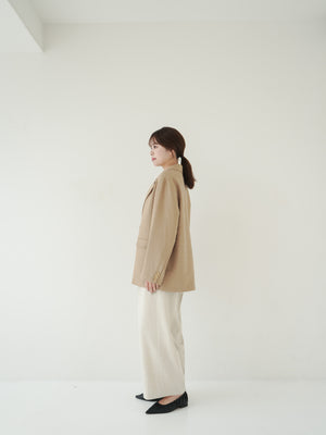 スタッフの顔写真