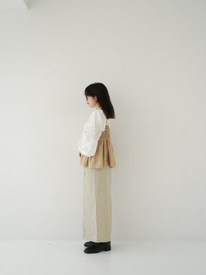 スタッフの顔写真