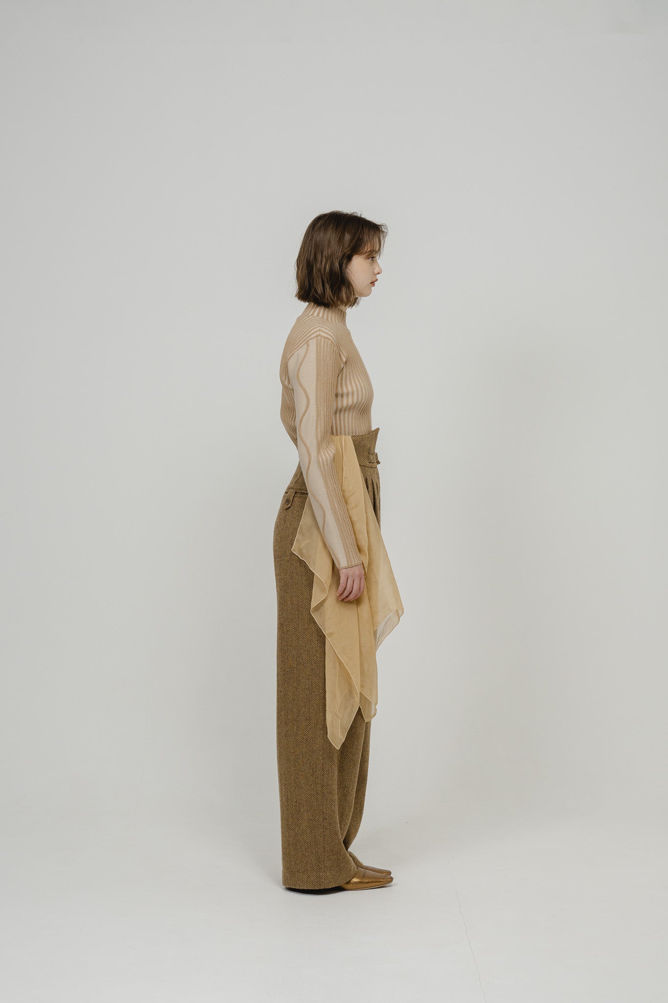WAVE ASYMMETRY RIB KNIT