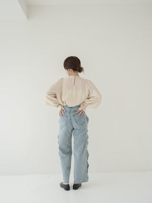 スタッフの顔写真