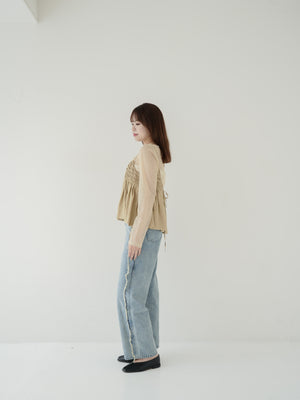 スタッフの顔写真