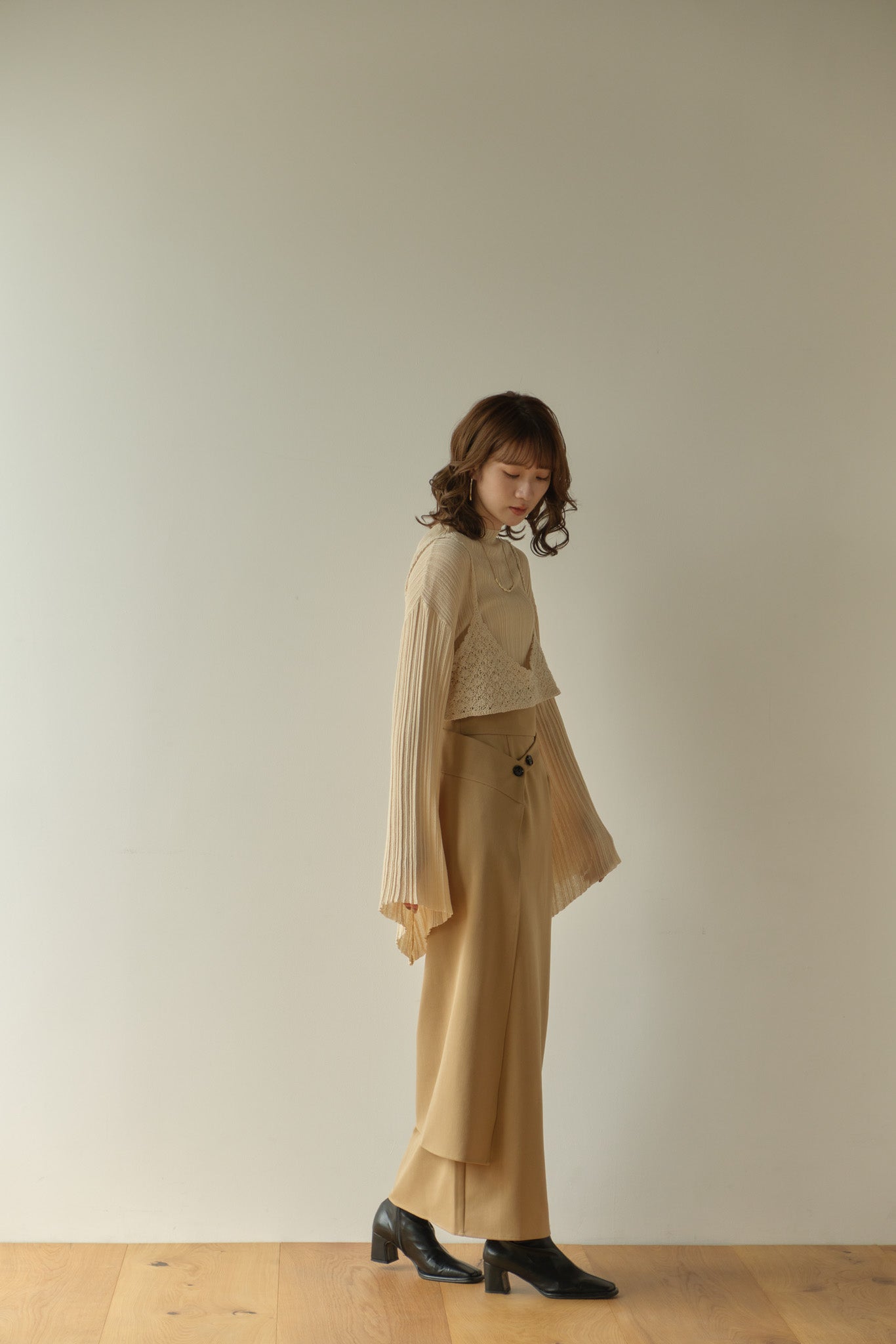 eaphi one shoulder jumper skirt公式で購入したものになります