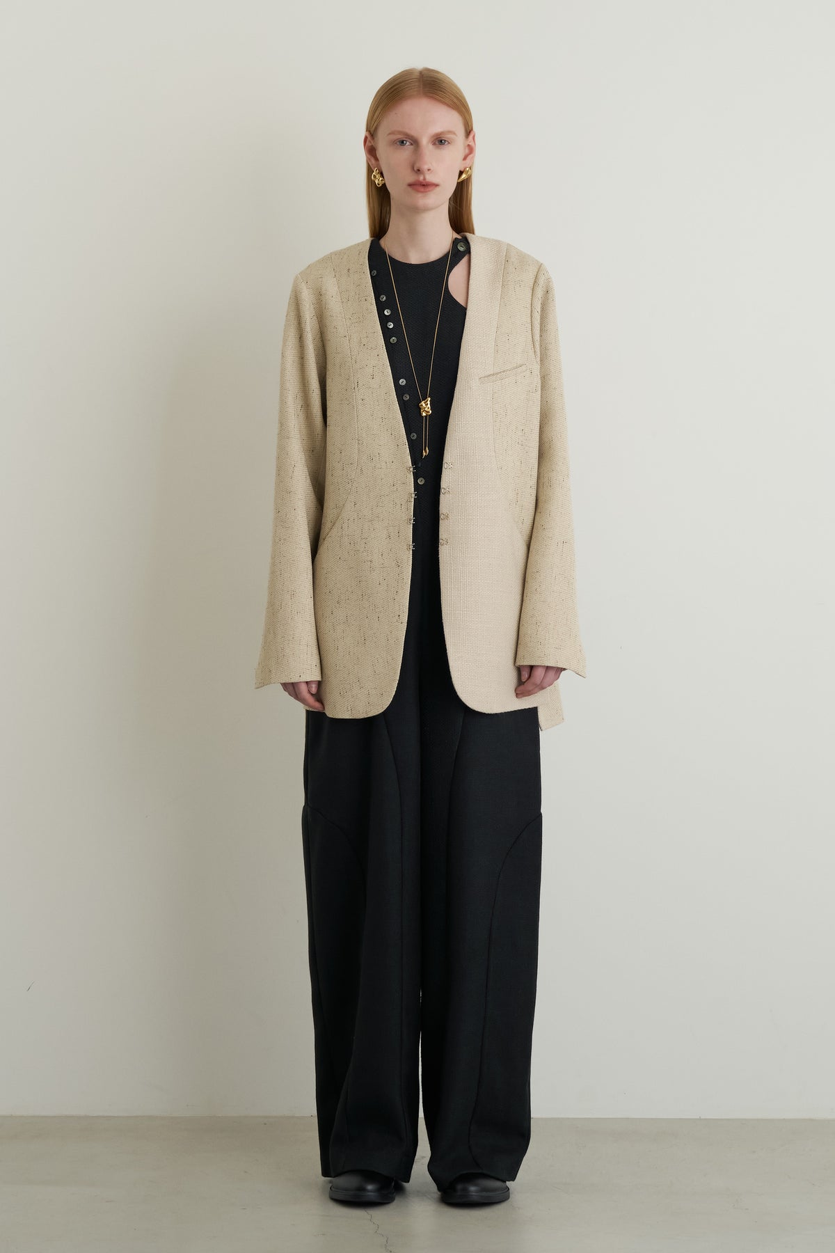 color_beige
