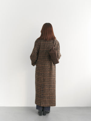 スタッフの顔写真