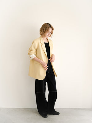 スタッフの顔写真