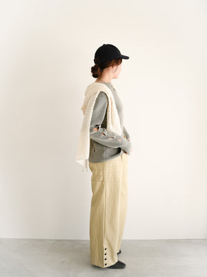 スタッフの顔写真