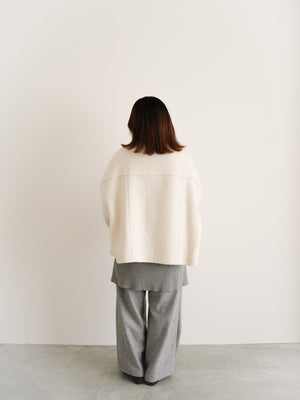 スタッフの顔写真