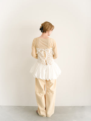 スタッフの顔写真