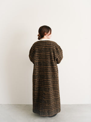 スタッフの顔写真