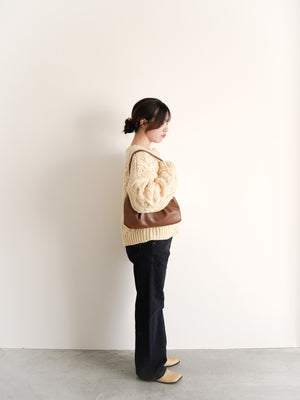 スタッフの顔写真