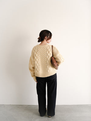 スタッフの顔写真