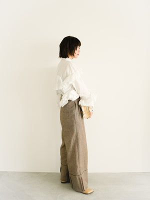 スタッフの顔写真