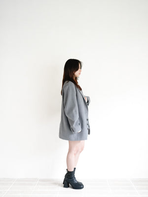 スタッフの顔写真