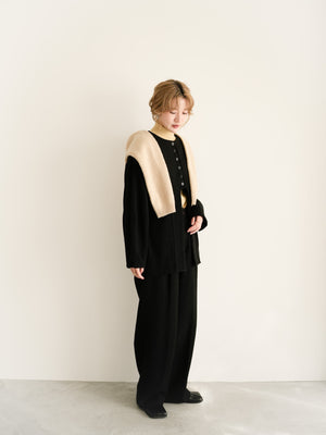 スタッフの顔写真