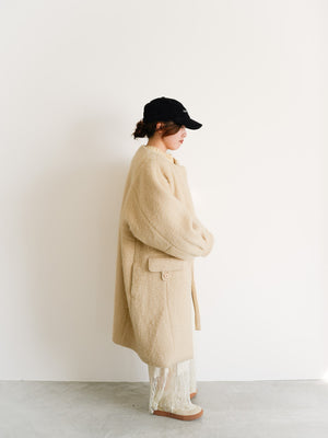 スタッフの顔写真