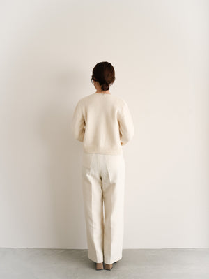 スタッフの顔写真