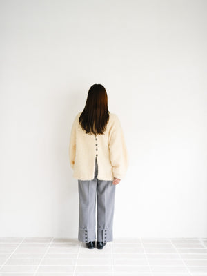 スタッフの顔写真