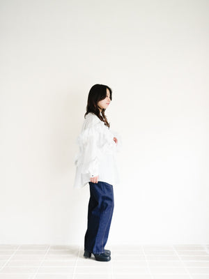 スタッフの顔写真