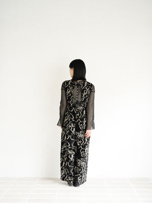 スタッフの顔写真