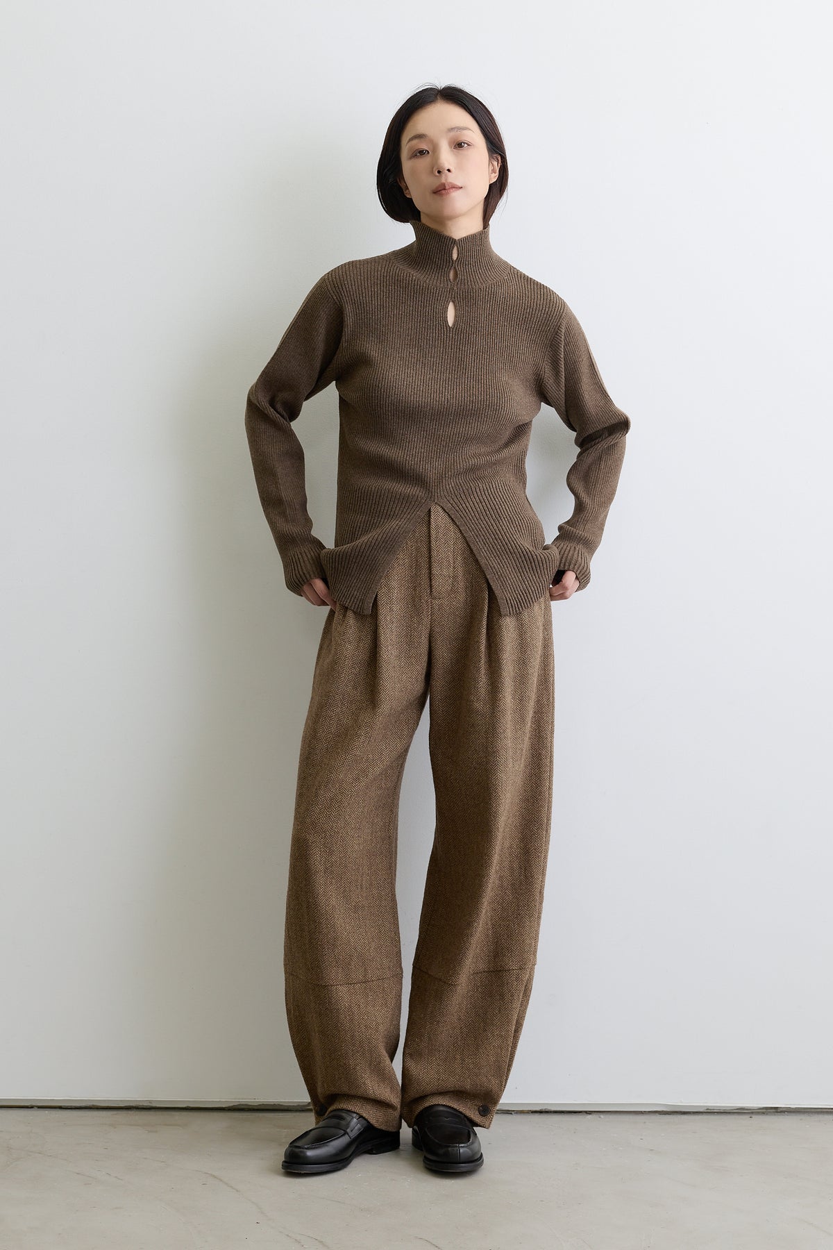 color_brown