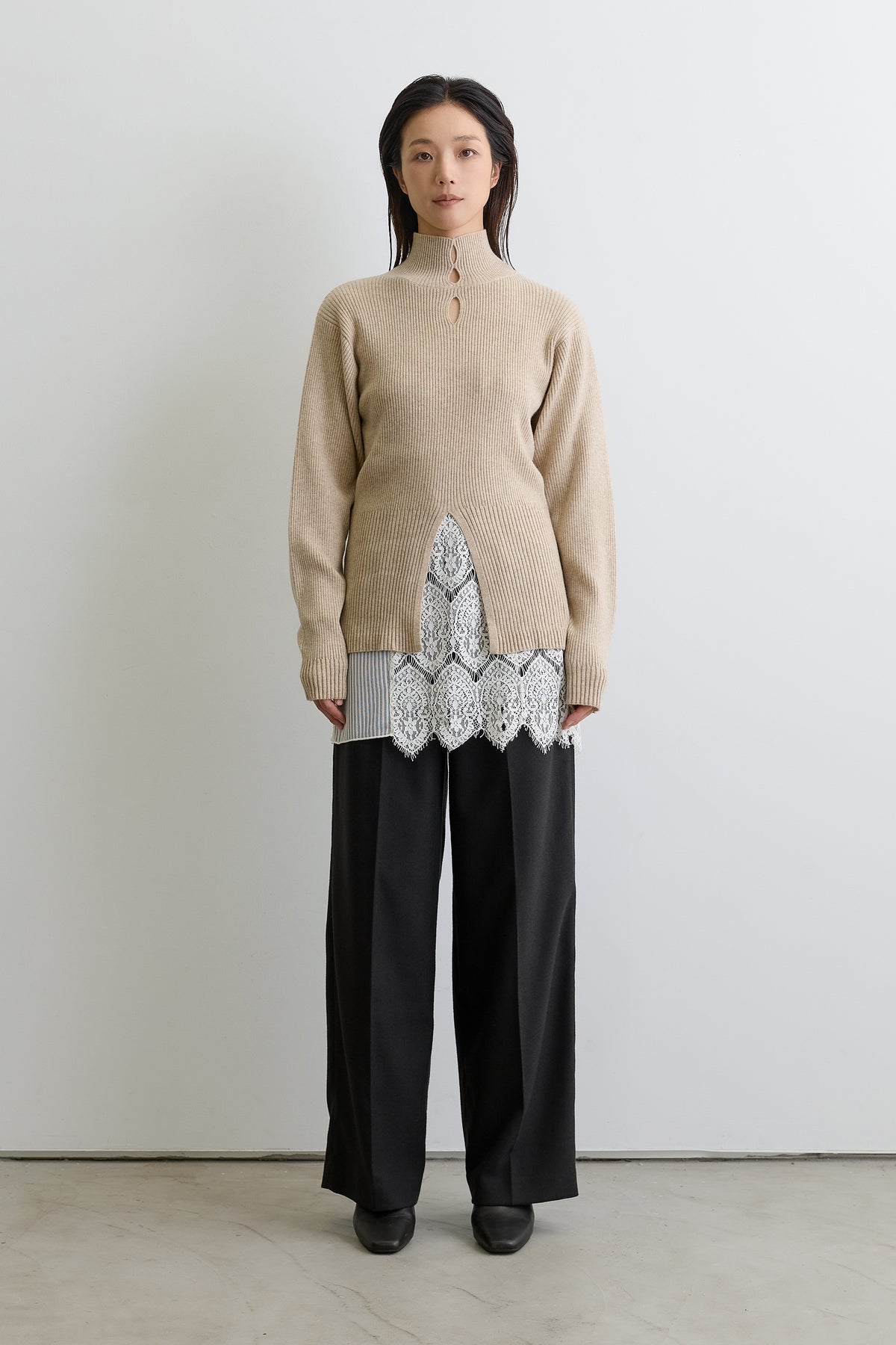 color_beige