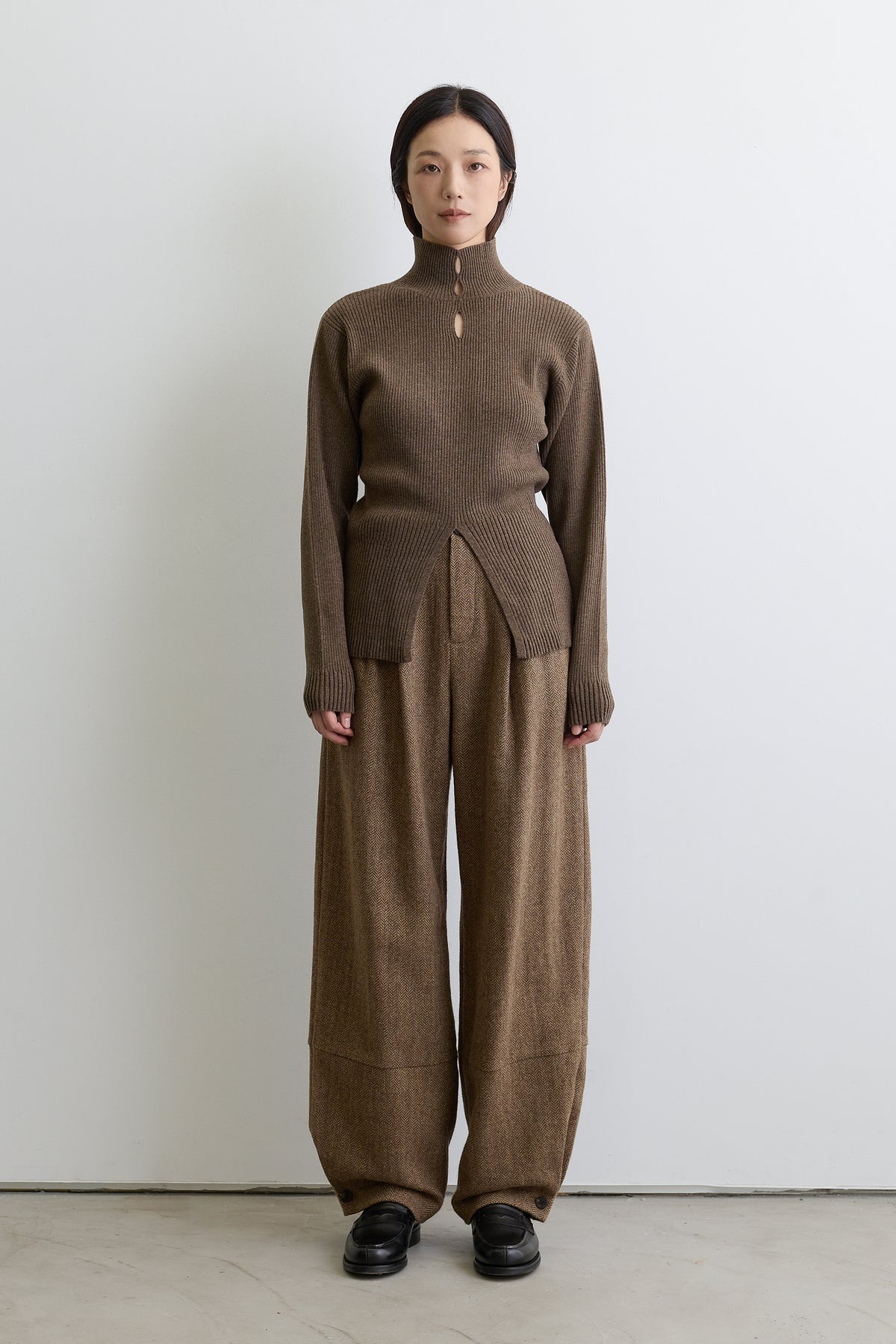 color_brown