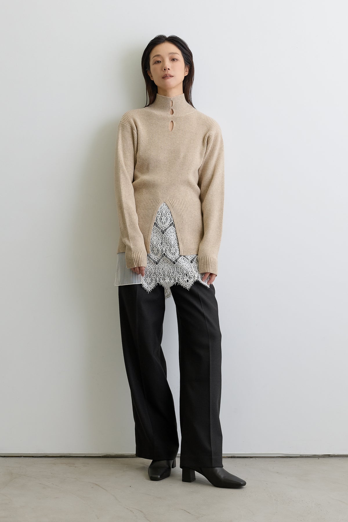 color_beige