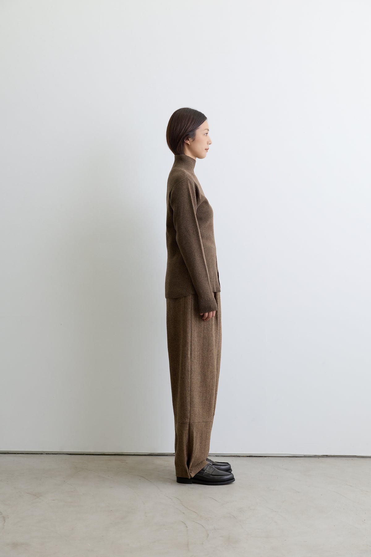 color_brown