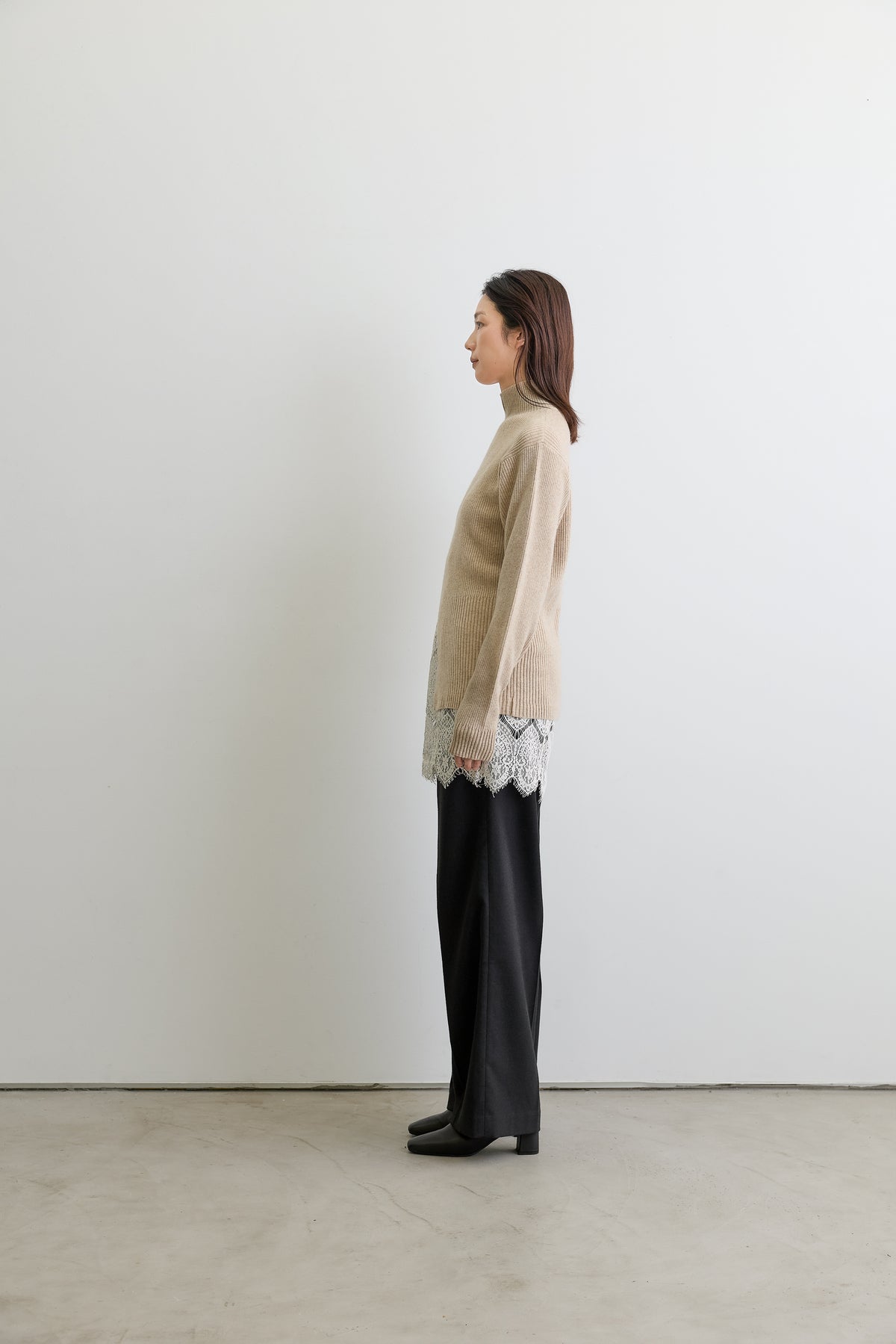 color_beige