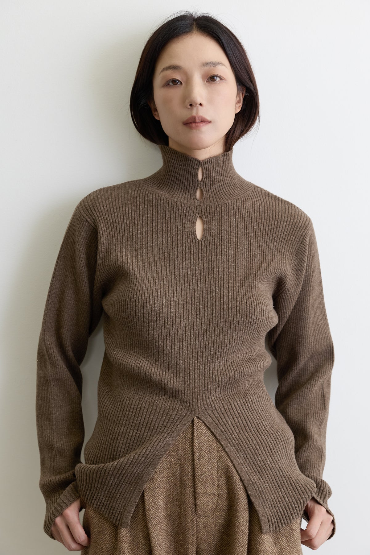 color_brown