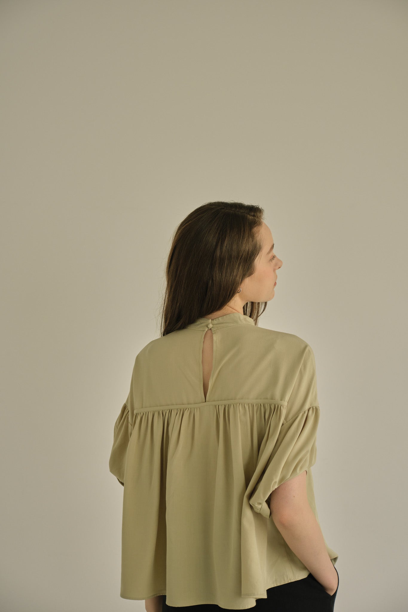 yoke switching blouse