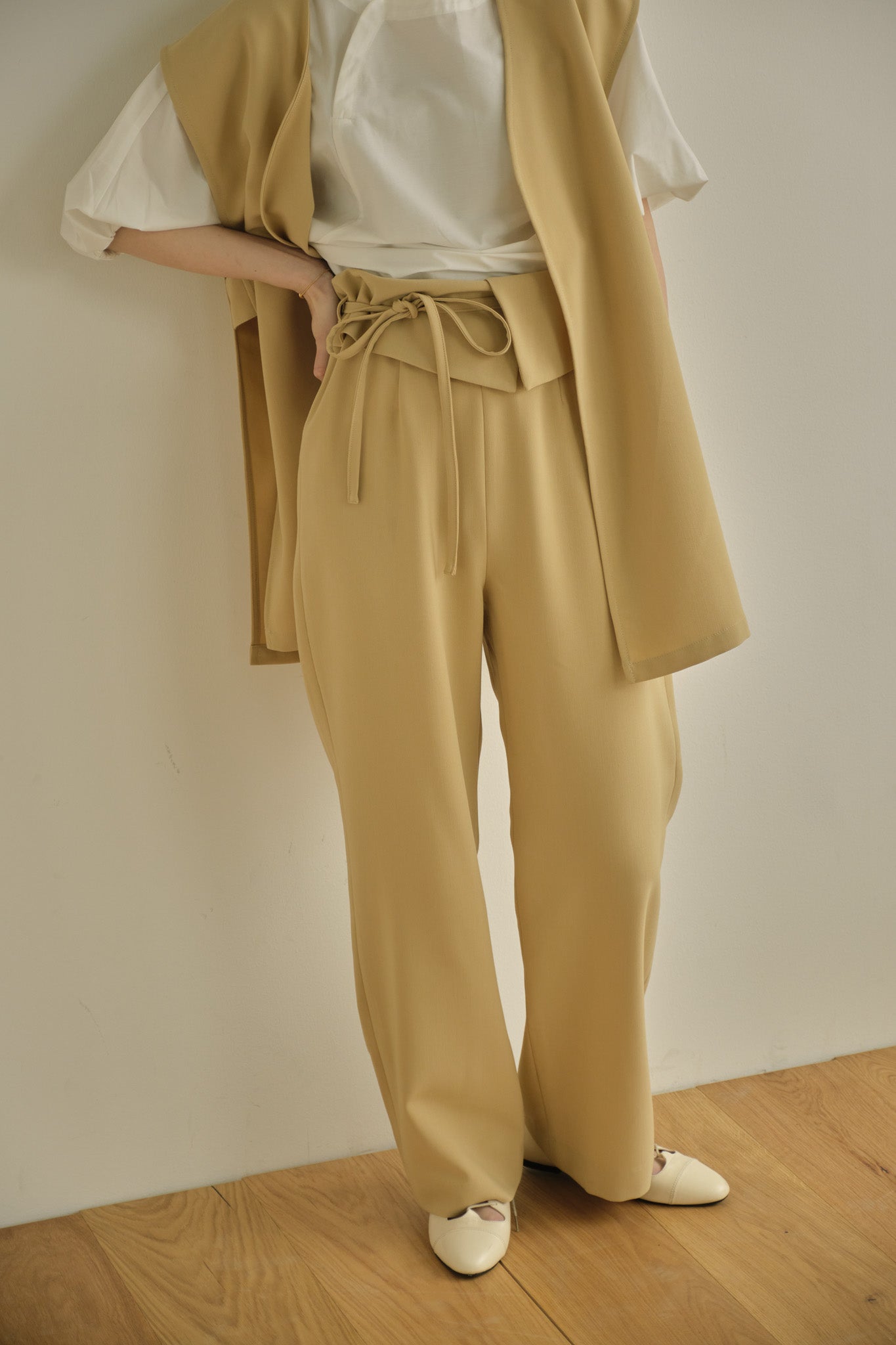 eaphi asymmetry wrap belt pants yellow-