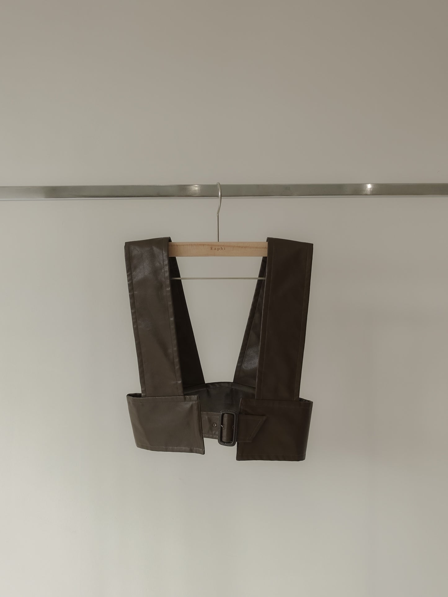 【22AW】fake leather belt bustier